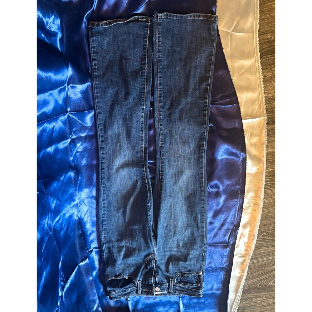Levi's Women's 725 High Rise Bootcut Blue Denim Jeans Size 28